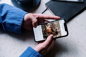 خواستگارم در فضای‌ مجازی قید و بند ندارد، زنان مدل را در اینستا فالو کرده، چه کنم؟