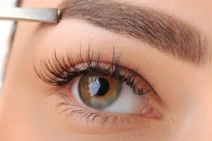 ابرو های خالی را چگونه طبیعی پر کنیم؟
