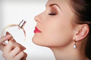 ماندگاری عطر را چگونه بالا ببریم؟