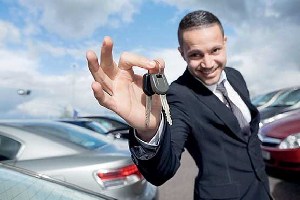 12 شگرد مختلف فروشنده های ماشین در سراسر دنیا