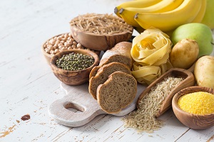 چه غذاهایی کربوهیدرات دارد؟ + تفاوت کربوهیدرات ساده و پیچیده