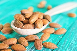 تاثیر شگفت انگیز آجیل در رژیم غذایی کودکان