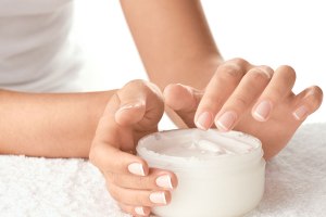 مرطوب کننده و لوسیون چه تفاوتی با هم دارند؟