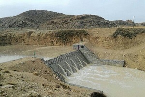 سرریز شدن سیل‌گیر‌های سمنان خطری ندارد