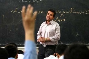 چرا معلمان آزاد آماج حمله‌ها قرار می‌گیرند؟