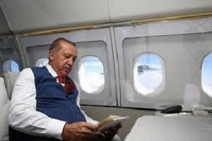  اردوغان از ترس ترور، با موشک به مسجد رفت!+فیلم 