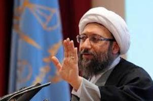 رییس قوه قضاییه: با «مخالف حجاب» کاری نداریم