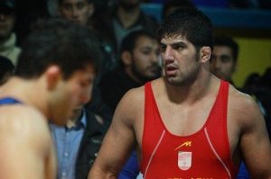 مهاجرت کشتی گیر سرشناس و حضور در تیم ملی جمهوری آذربایجان