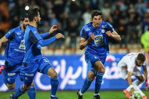 نفس استقلال پشت سر پرسپولیس!!
