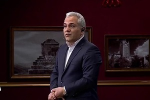 آیا مهران مدیری در دورهمی عقب نشینی کرد؟! + عکس