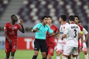 پاسخ AFC به اعتراض به پرسپولیس درباره 2کارته بودن معز علی