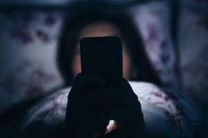 بی خوابی برروی افزایش وزن تاثیر دارد؟