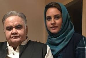اکبر عبدی با گریم زنانه در کنار دخترش المیرا عبدی! عکس