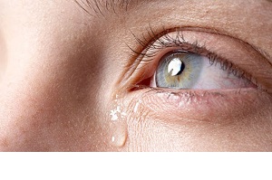 چرا اشک انسان شور است؟