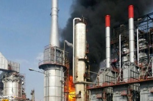 تصاویر آتش‌ سوزی در پالایشگاه تهران