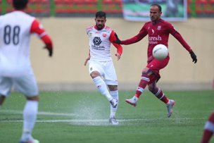 تساوی پرسپولیس و نساجی در یک زمین عجیب