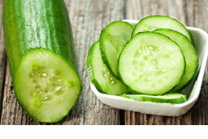 خوردن همزمان این خوراکی ها با خیار خطرناک است!