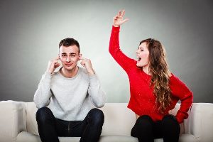 6 اشتباه زنانه در دعوا با شوهر!!