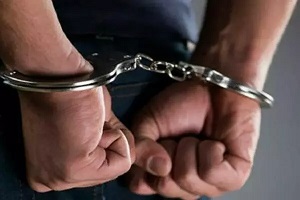 دستگیری مجری کلاهبردار در آستانه فرار 