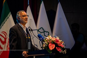 وعده زاکانی برای انقلاب در متروی تهران 