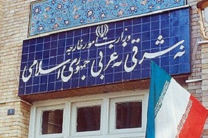 احمد خاتمی : تا آمریکا «آدم» نشود، رابطه ای نداریم