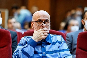 بازگشت اکبر طبری به زندان اوین 