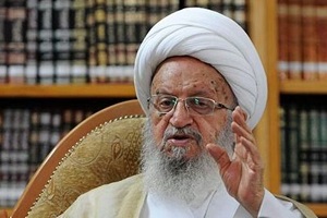 مکارم: در مسافرت ها فکر می کنند حجاب آزادتر است