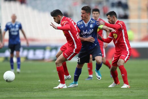 فرار استقلال از شکست در دربی با تعویض طلایی