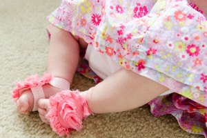 برای نوزادتان صندل پارچه ای درست کنید