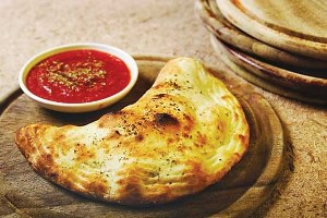 نان شکم پر با خمیر جادویی، یک پیش غذای عالی برای میهمانان مشکل پسند!
