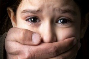 چگونه از آزار جنسی کودک مان جلوگیری کنیم؟نکته هایی مهم برای والدین