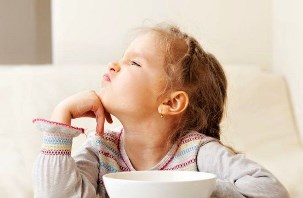 بهترین رفتار با کودک لجباز و پرخاشگر چیست؟
