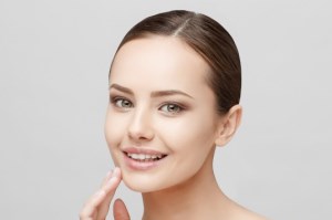 پاکسازی پوست صورت با 5 پاک کننده طبیعی!!