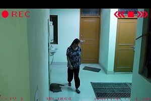 فیلم هول دادن زن توسط روح