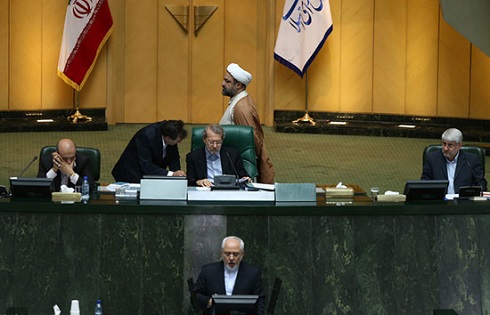 علی لاریجانی در صحن علنی مجلس