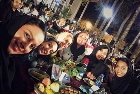 عکس سلفی جالب بازیگران زن با کیمیا علیزاده