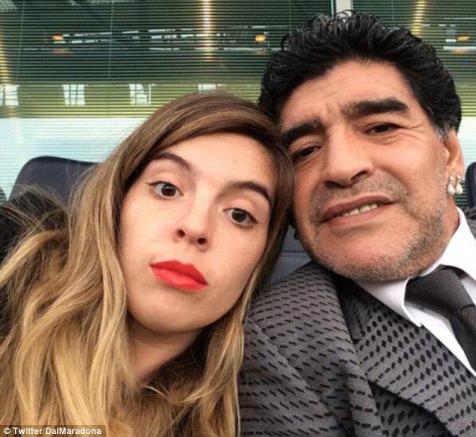 مارادونا و دخترش دالما مارادونا و دخترش دالما