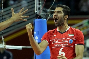 موسوی مصدوم شد