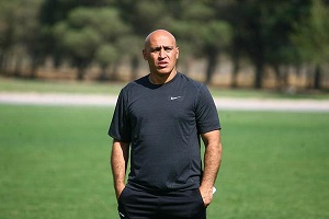 منصوریان: همه استقلالی‌ها متحد شوند