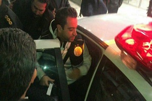 فرار ژاوی با ماشیت پلیس از فرودگاه 