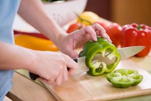 چگونه با وجود حساسیت غذایی، زندگی راحتی داشته باشیم؟