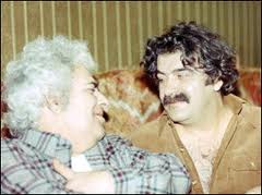 عکس منتشر نشده از غلامحسین ساعدی و احمد شاملو در خانه‌اش