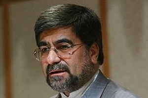 علی جنتی: خانه سینما را با کلید روحانی باز می‌کنم