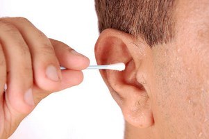 هرگز گوشتان را تمیز نکنید