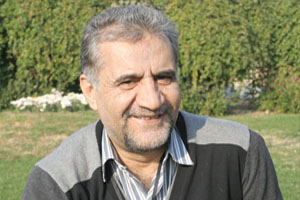 آرزوی«سراینده صد دانه یاقوت» در 64سالگی 